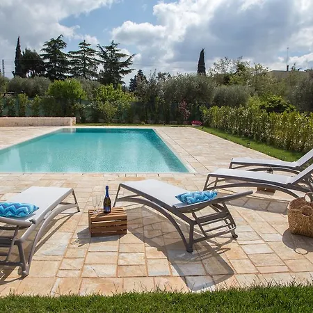 Emy's Country House Villa